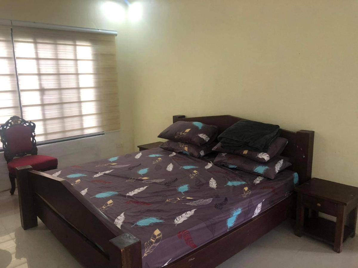 Tagaytay Bnr Guesthouse 4Br With Balcony 12-14 Guest Tagaytay City Exteriör bild
